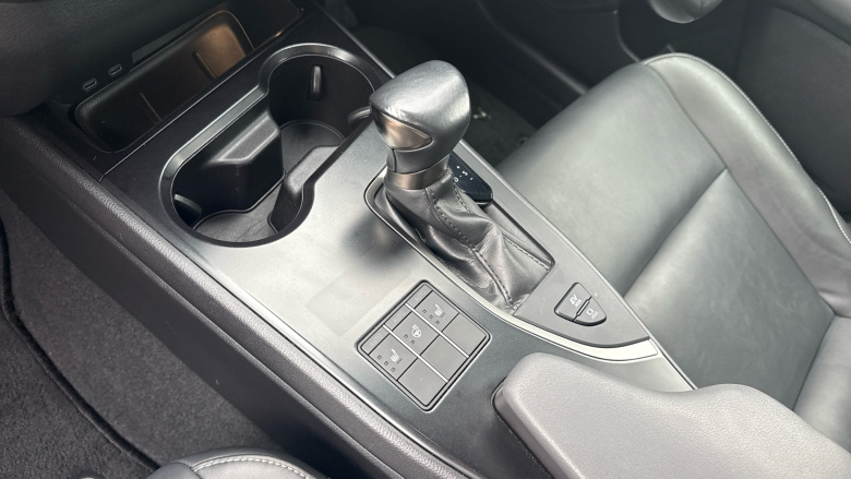 Lexus UX 250h 2.0 F-Sport Design 5dr CVT Hybrid Hatchback